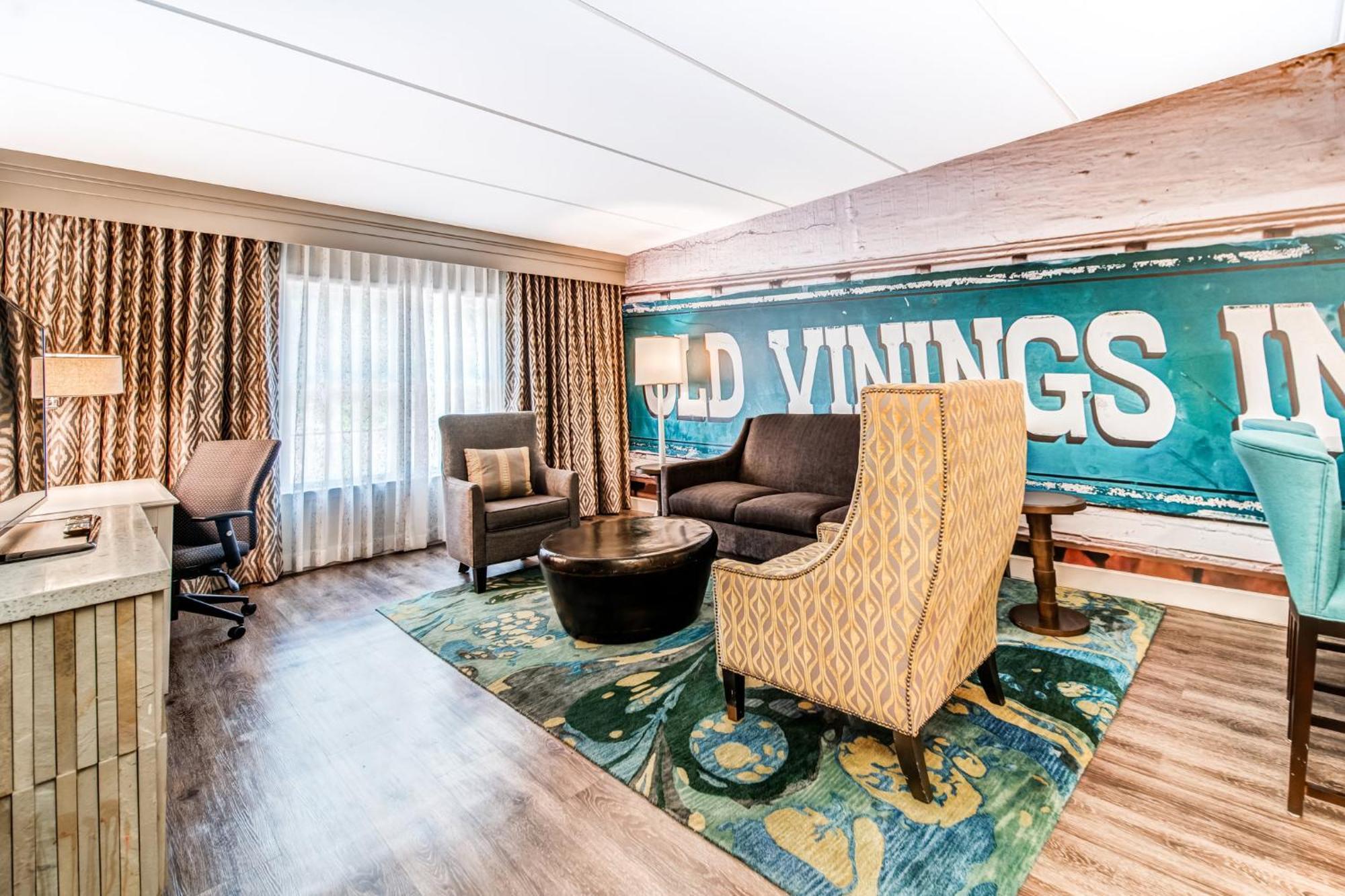 Hotel Indigo Atlanta Vinings By Ihg Smyrna Eksteriør billede