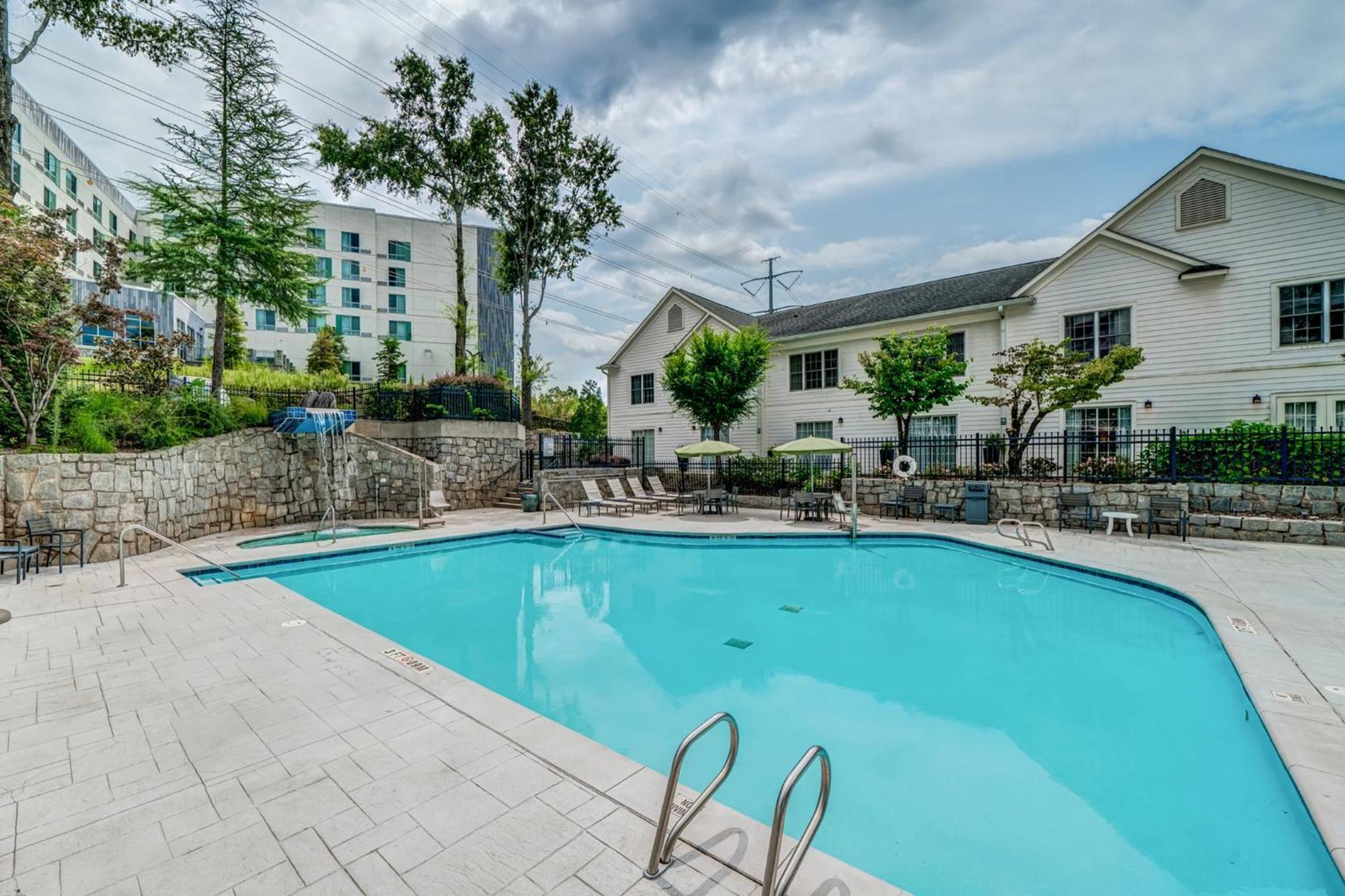 Hotel Indigo Atlanta Vinings By Ihg Smyrna Eksteriør billede
